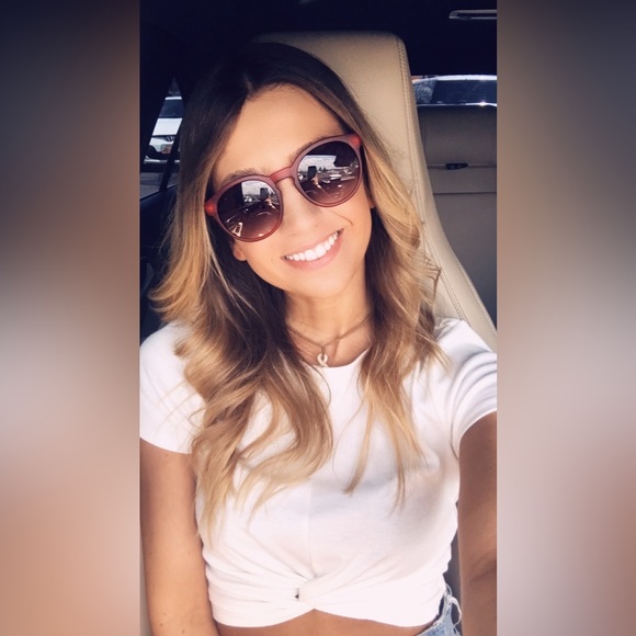 》M E E T T H E P O S H E R - Picture 3 of 5